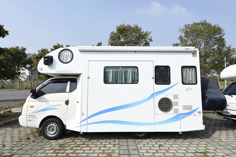自走式露營車 (4)