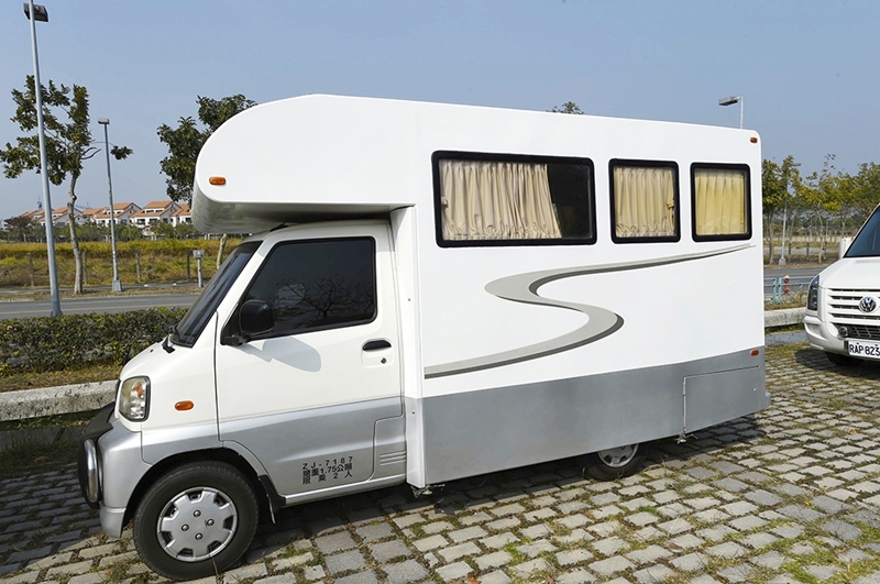 自走式露營車 (7)